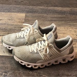 Glacier Grey and White Cloudswift OC Gently used Size 8.55@